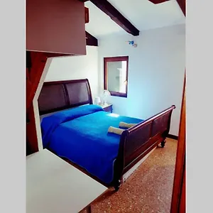 Apartament Large Top 3 Flat Central Rialto, Wenecja